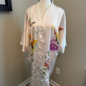 Yisihan Satin Kimono Robe Butterfly Floral‎ Vintage Asian Style